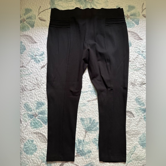 Cleo petites XXL NWOT black leggings silver buttons - Picture 2 of 7